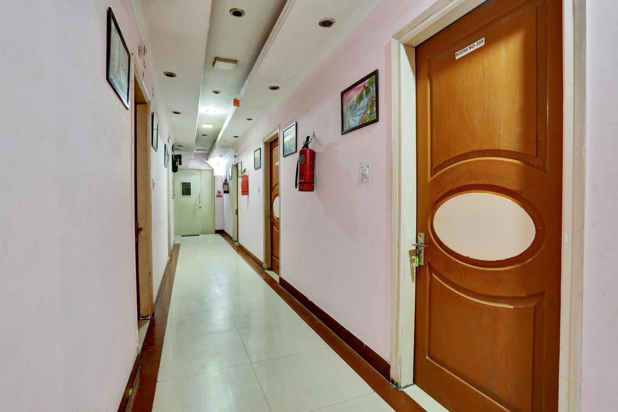 Hotel O Abhishek Residency 4*